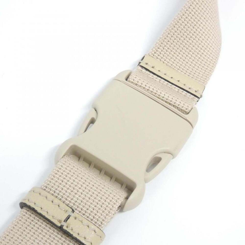 GUCCI White Fanny Pack - Picture 7 of 8